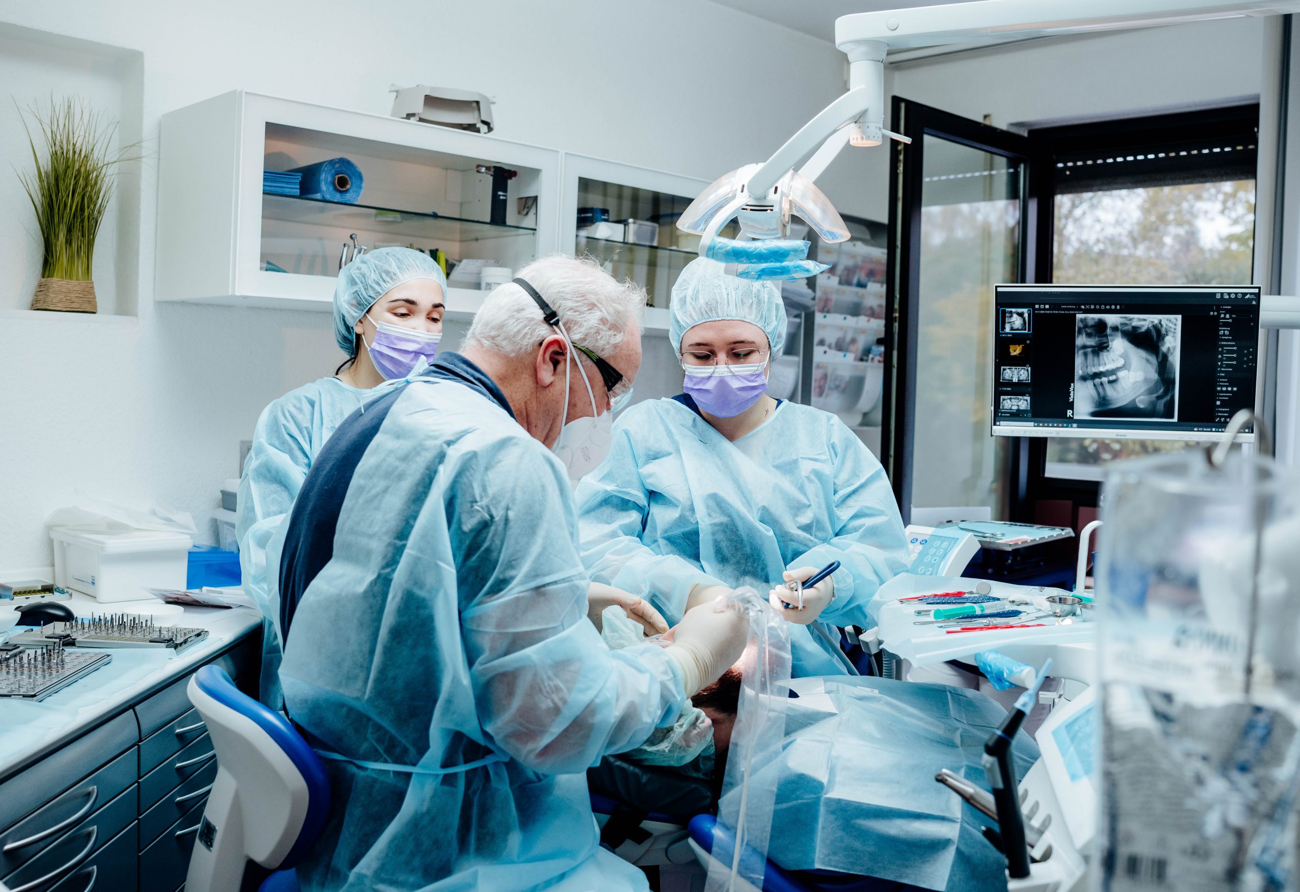 Moderne Behandlungstechnik im Zahnzentrum Herne